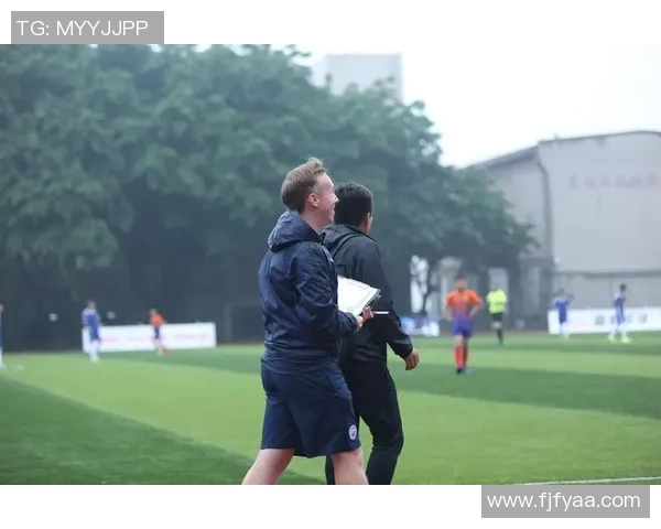 对话杨强：回顾足球生涯中的挑战与成就分享