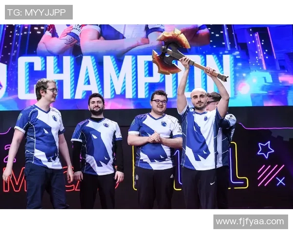 FPX战队在DOTA2赛事中的耐力表现与策略分析探讨